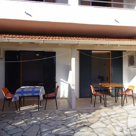 Elli - Nikos Apartament Ipsos