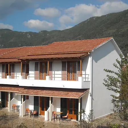 Elli - Nikos